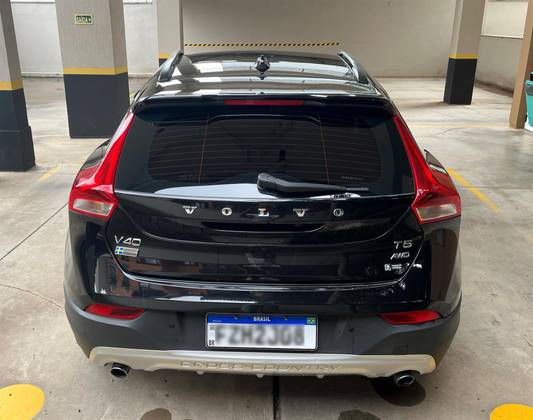 VOLVO V40 2.0 T5 CROSS COUNTRY AWD TURBO GASOLINA 4P AUTOMÁTICO